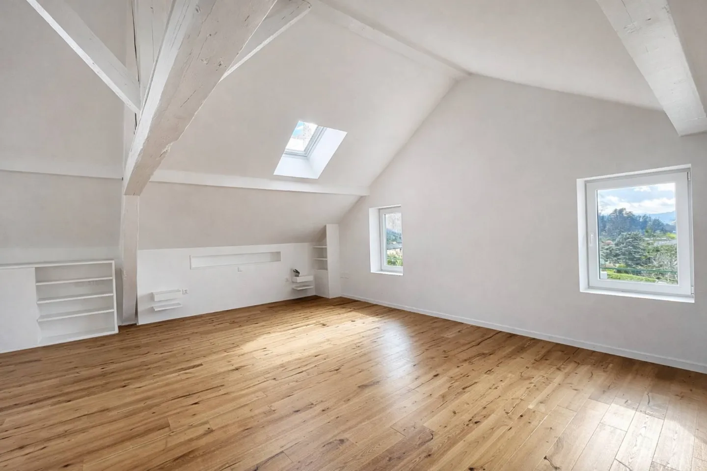 Triplex Incantevole a Jouxtens-Mézery - Foto 1 di 10
