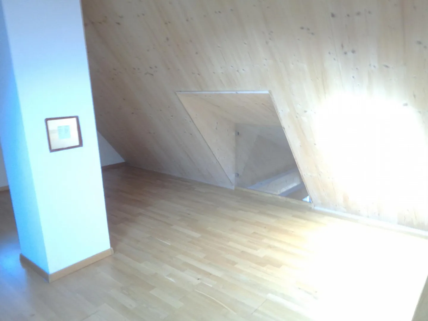 RoofTop Apartment , ideally located 5 mintues walk bus station 365view - Photo 8 of 30