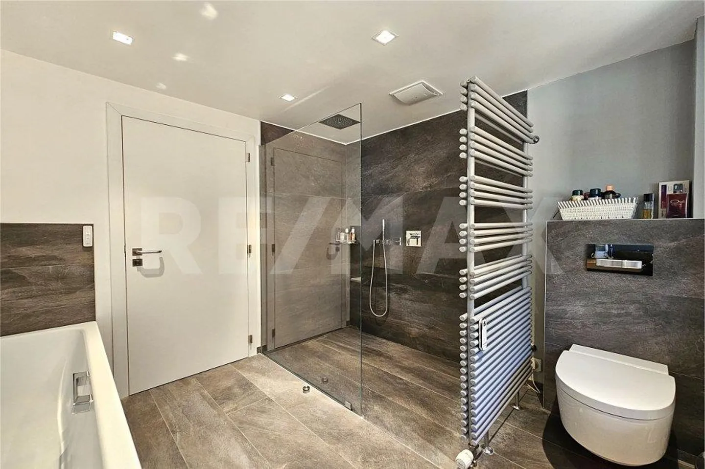 Esperienza abitativa esclusiva a Leukerbad: villa indipendente con stile ed eleganza - Foto 13 di 13