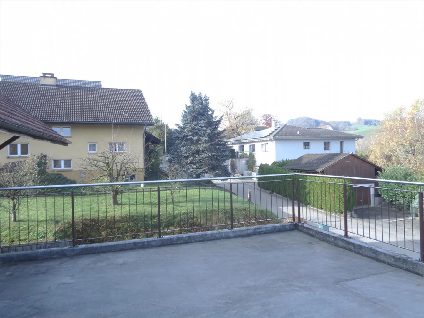 RoofTop Apartment , ideally located 5 mintues walk bus station 365view - Photo 9 of 30