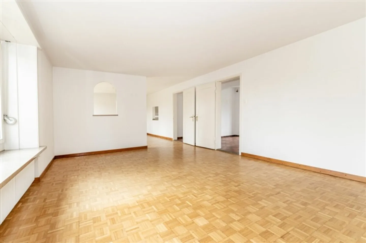 Casa unifamiliare idilliaca con giardino e fascino in un quartiere adatto alle famiglie - Foto 4 di 20