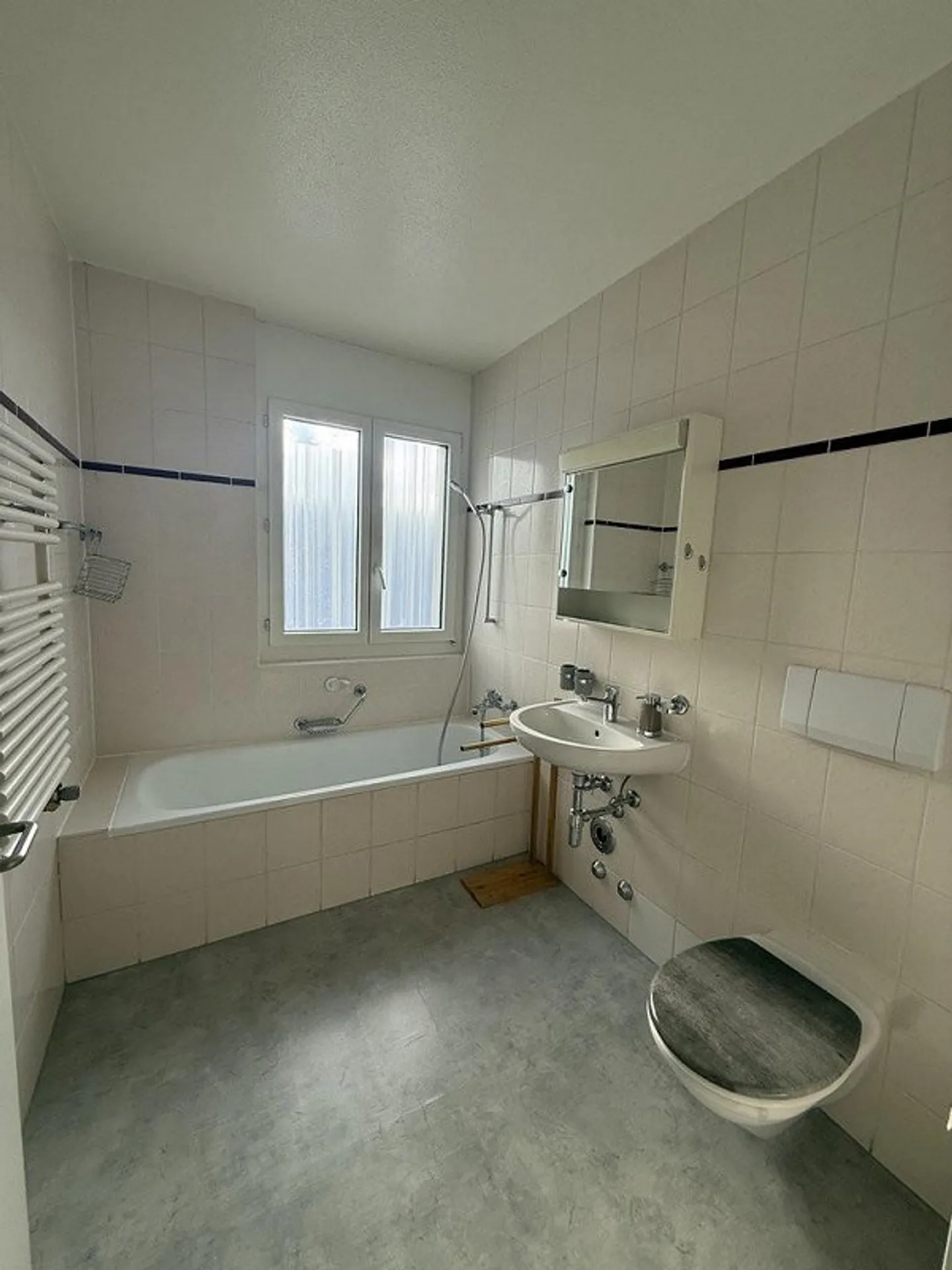 Appartement spacieux dans quartier familial - Photo 7 sur 9