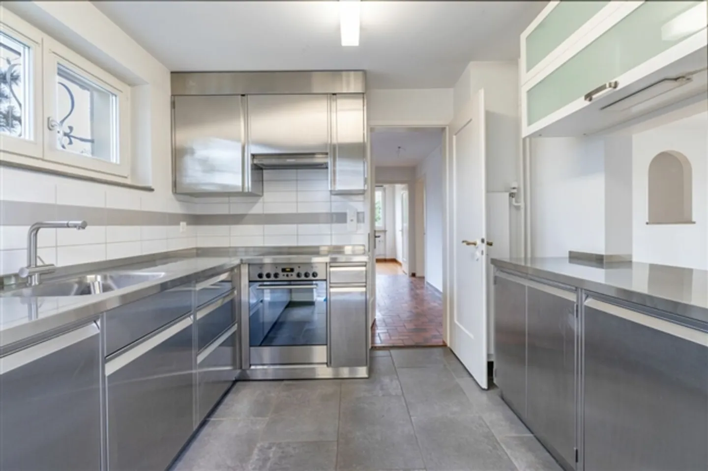 Casa unifamiliare idilliaca con giardino e fascino in un quartiere adatto alle famiglie - Foto 5 di 20