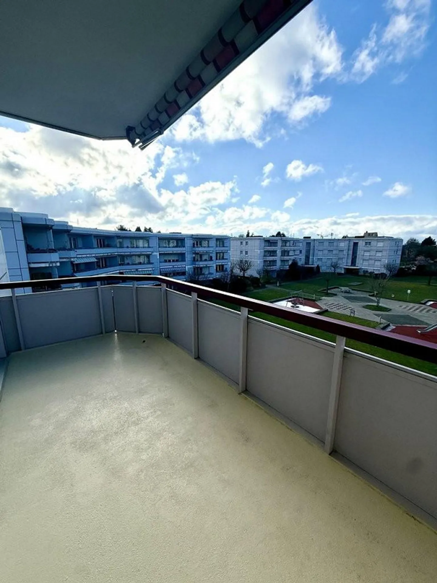 Appartement spacieux dans quartier familial - Photo 9 sur 9