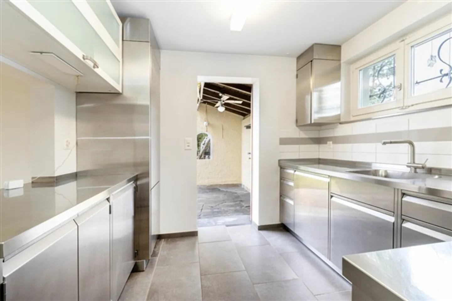 Casa unifamiliare idilliaca con giardino e fascino in un quartiere adatto alle famiglie - Foto 6 di 20