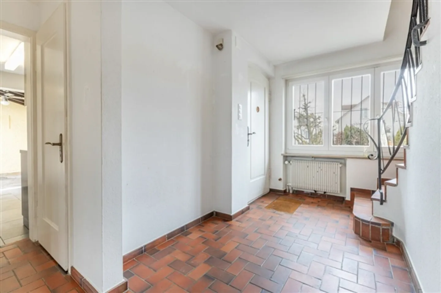 Casa unifamiliare idilliaca con giardino e fascino in un quartiere adatto alle famiglie - Foto 8 di 20