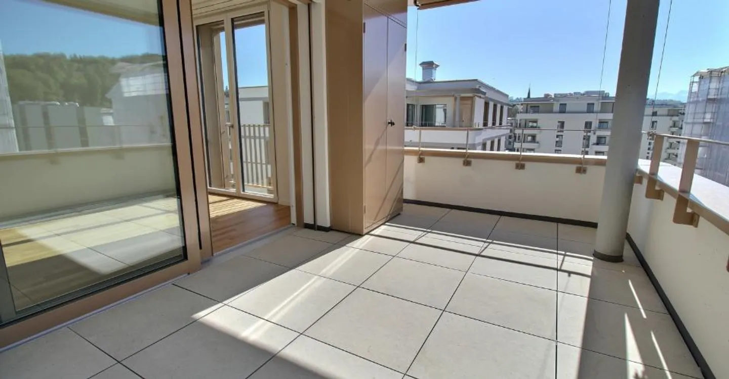 New high-end apartment – 5.5 rooms - Photo 4 of 12