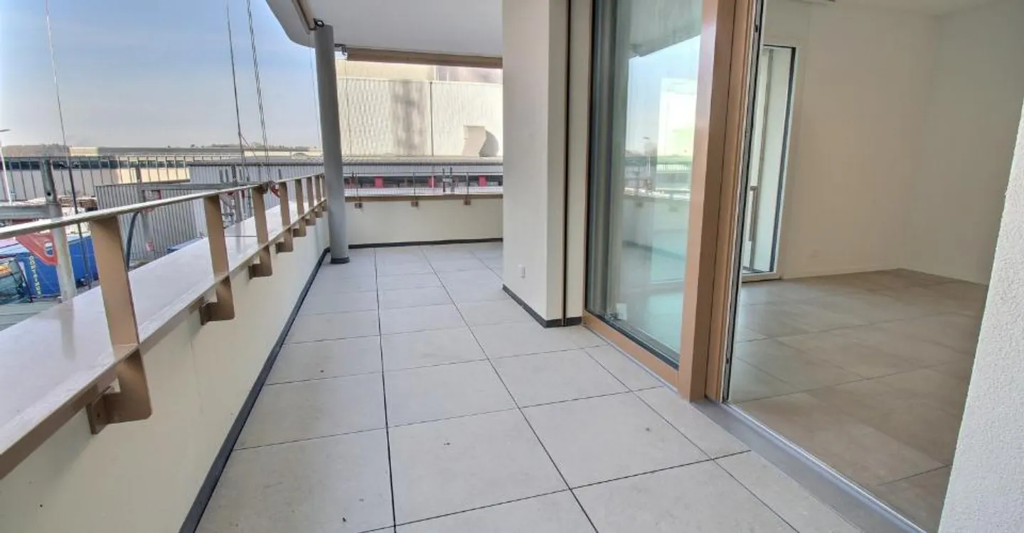 New high-end apartment – 5.5 rooms - Photo 11 of 12