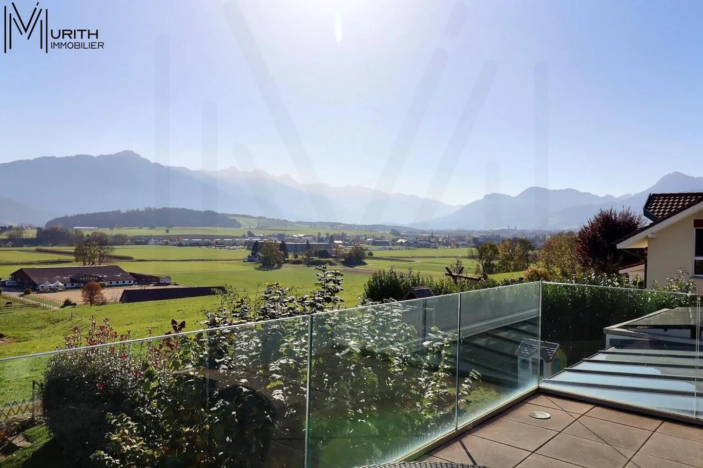 Die Villa Ihrer Träume erwartet Sie, Komfort, Aussicht und Ruhe im Herzen der Gruyère! - Foto 2 von 13