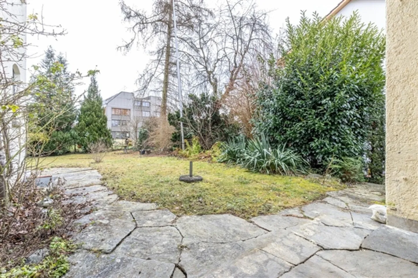Casa unifamiliare idilliaca con giardino e fascino in un quartiere adatto alle famiglie - Foto 16 di 20