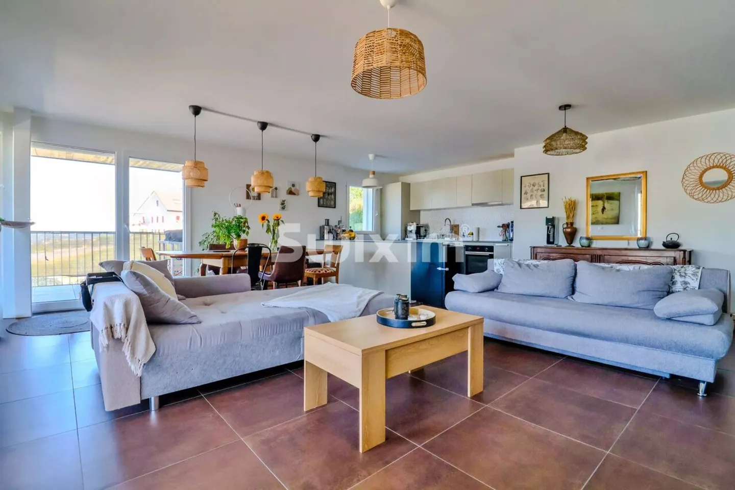 Exclusivity! Live in a village & comfort: 5.5 room apartment, modern with large terrace, less than 7 minutes from the train station! - Photo 1 of 8