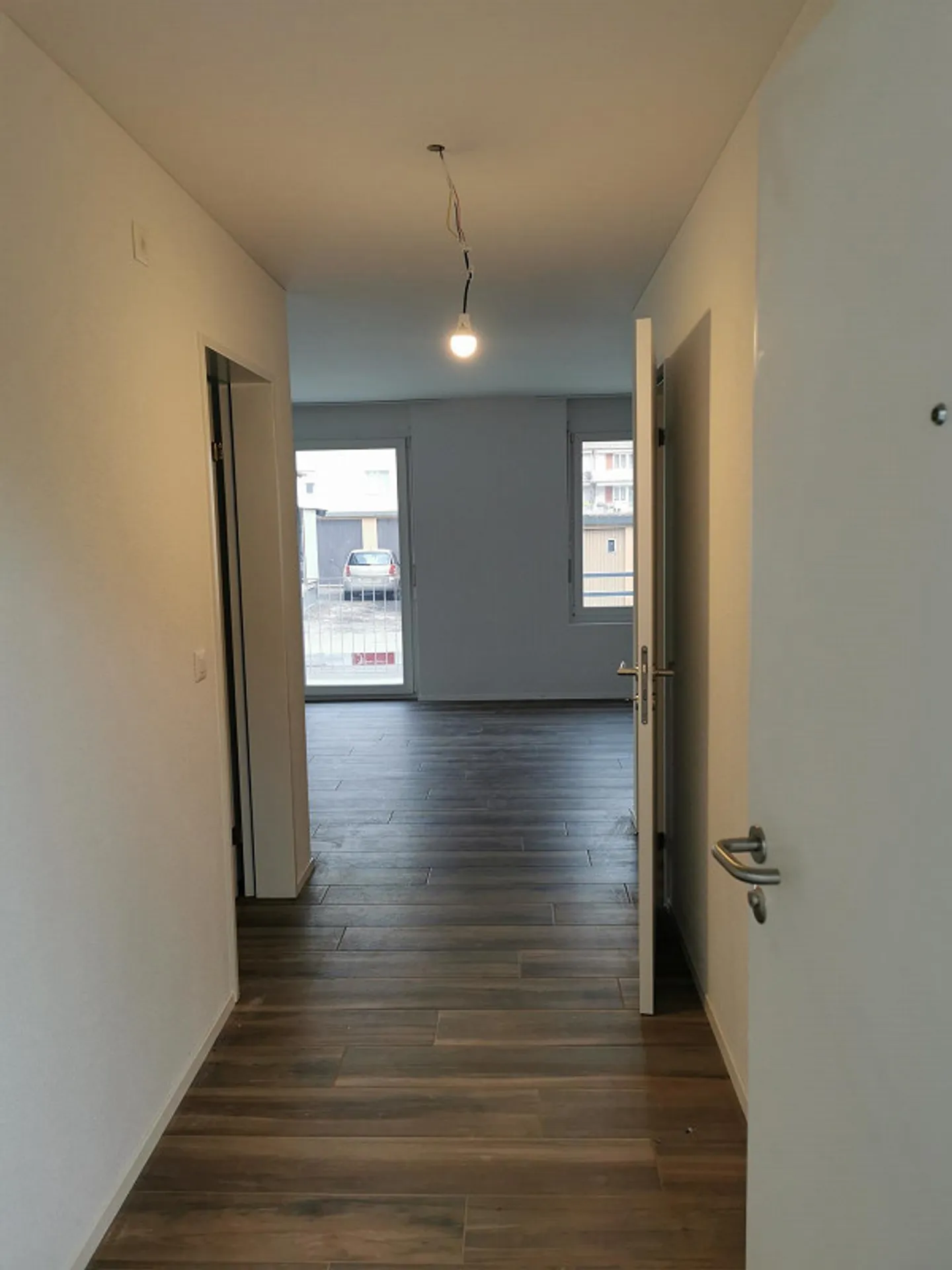 Appartement calme de 2,5 pièces au rez-de-chaussée - Photo 5 sur 7