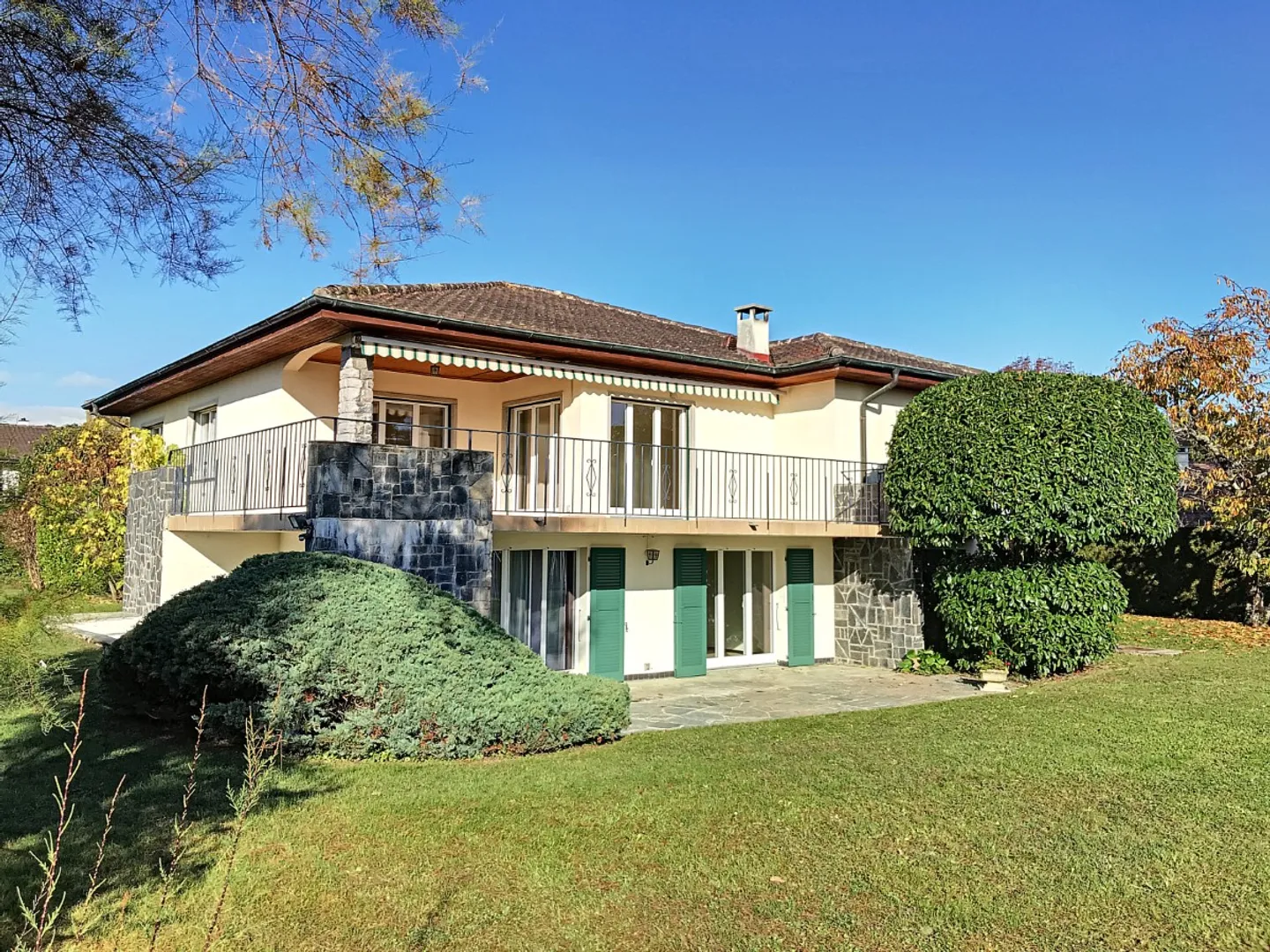 Charmante Villa mit Pool - Foto 1 von 9