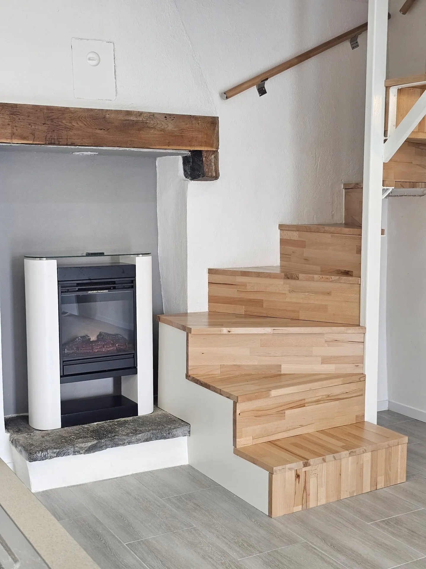 Charmante petite maison avec grotto de 3,5 pièces - Photo 3 sur 11