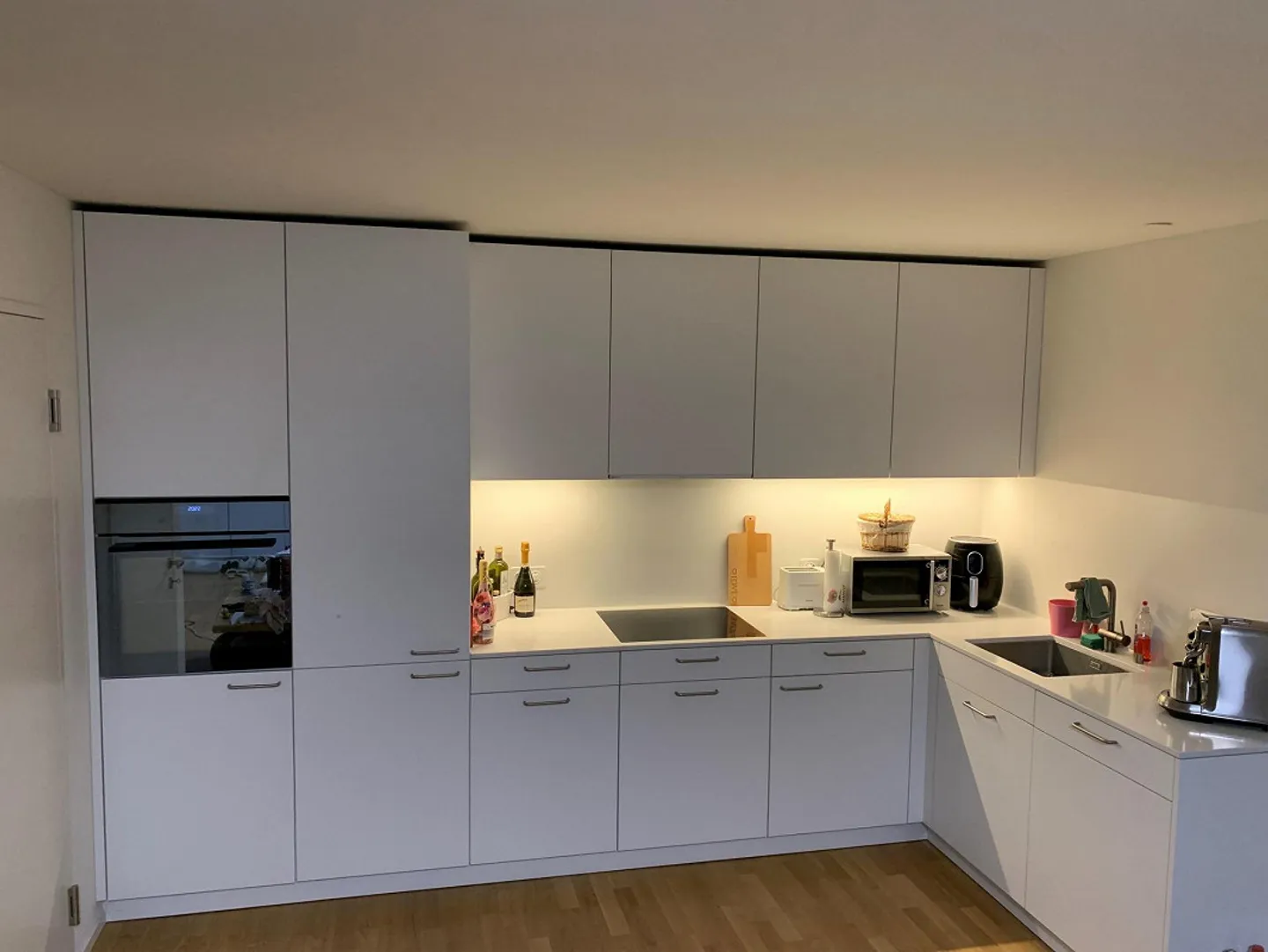 Moderno appartamento di 2,5 stanze a Uster - Foto 3 di 10