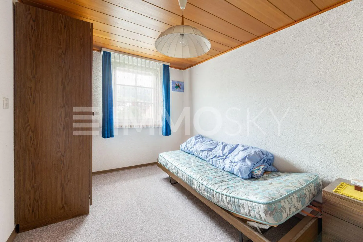 Investment property with 5.7% return - Photo 3 of 5