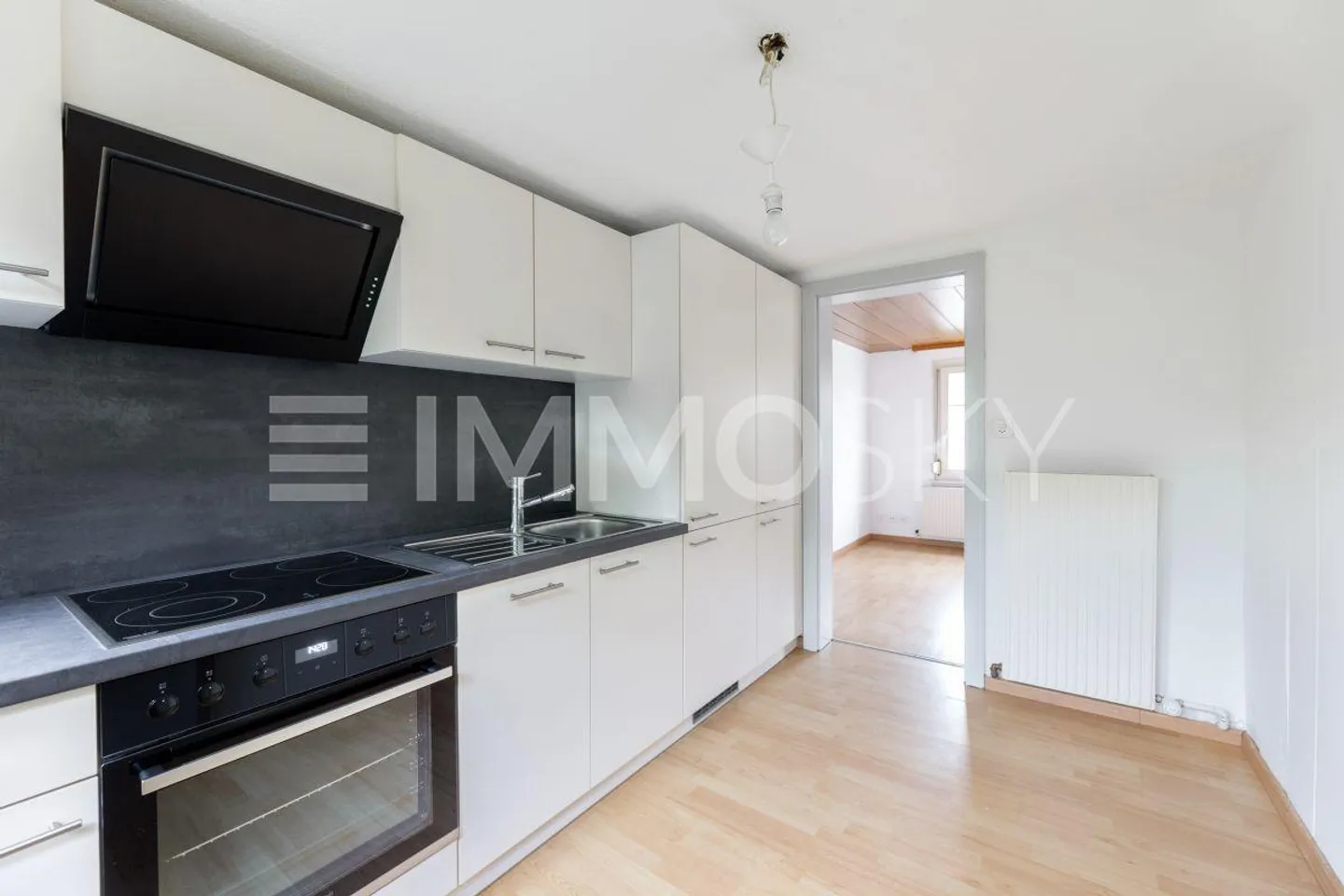 Investment property with 5.7% return - Photo 5 of 5