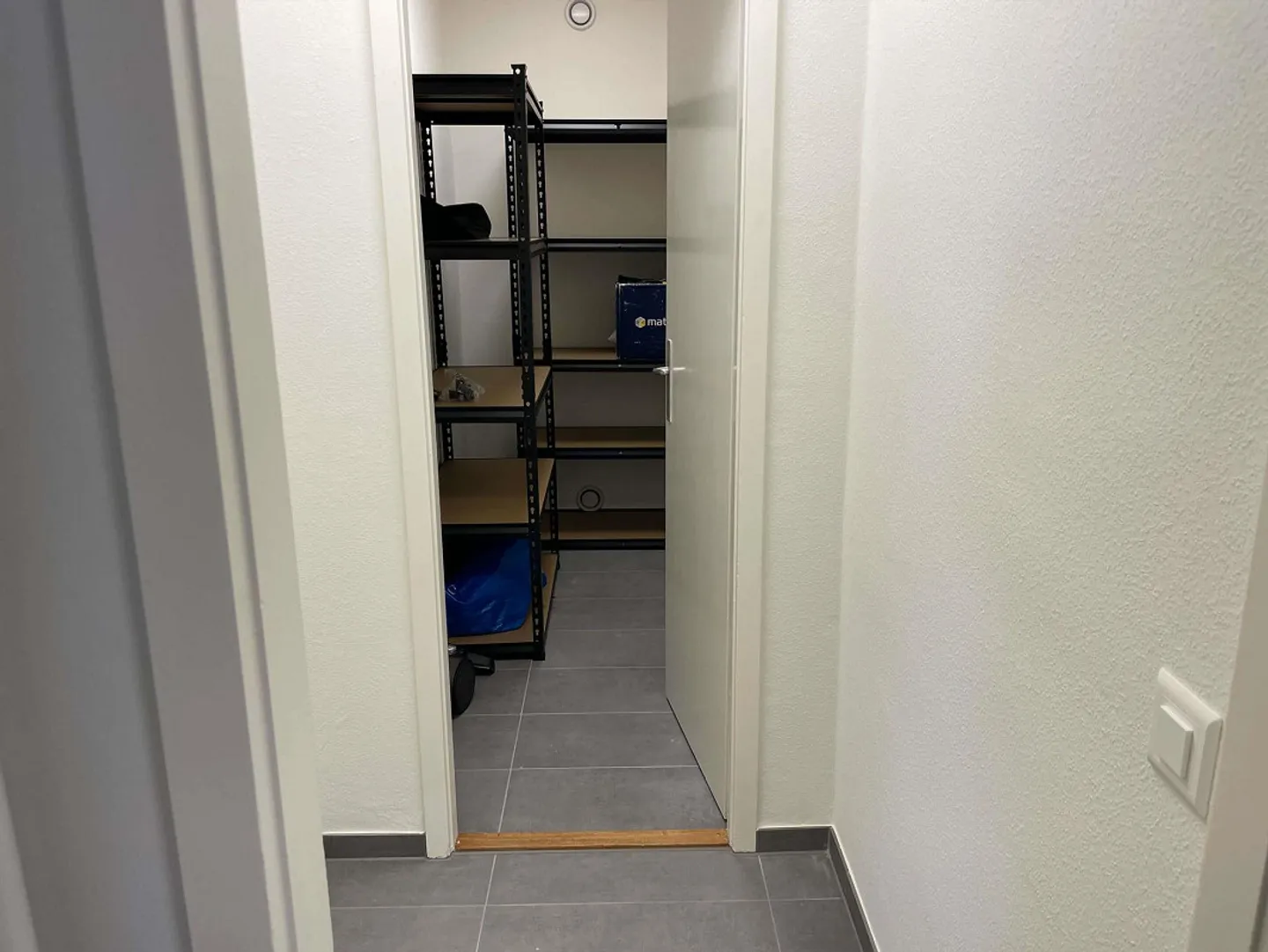 Furnished Room in Modern Apartment - Photo 18 of 19