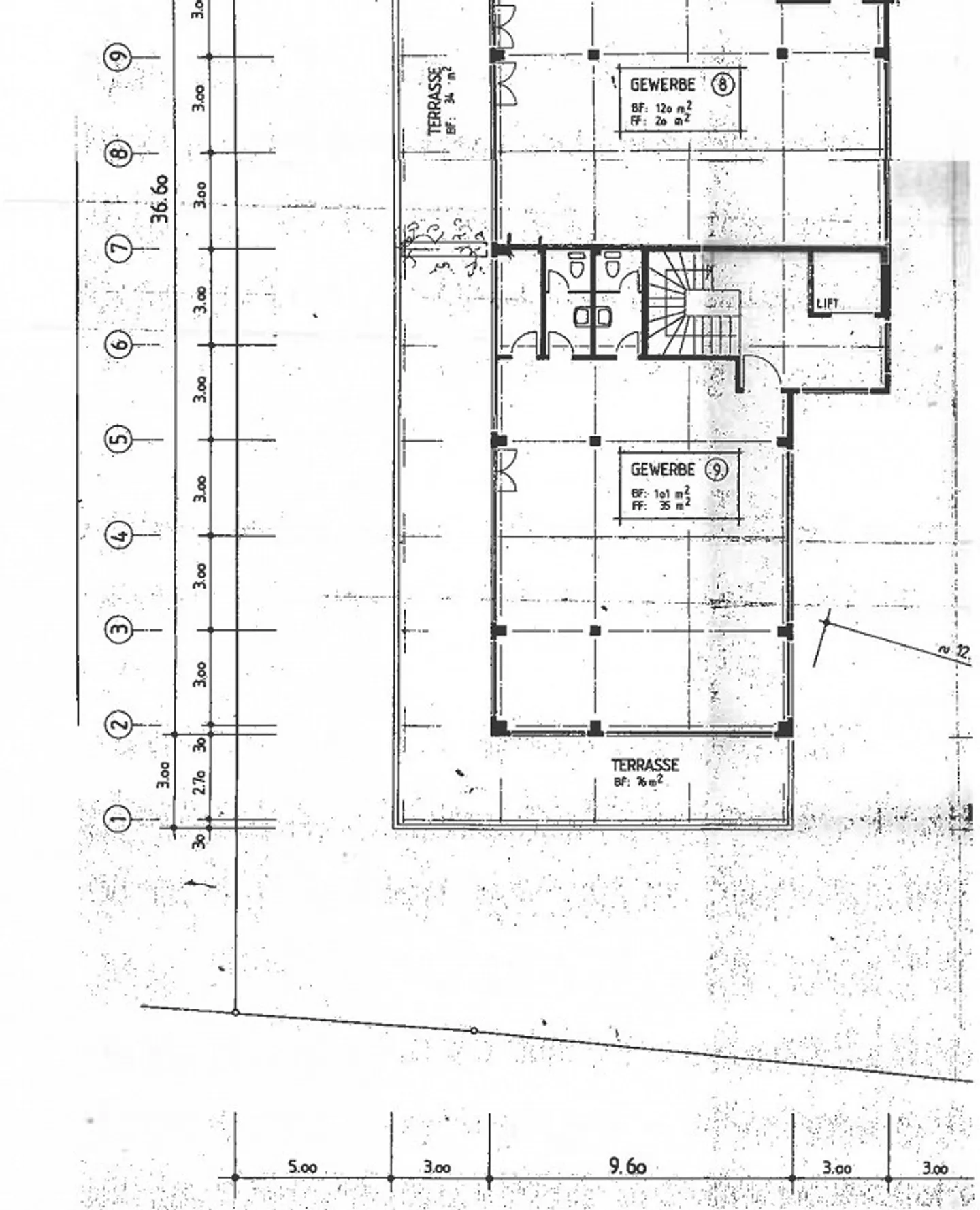 Grosszügiges Attikabüro in Geelig - Foto 8 von 8