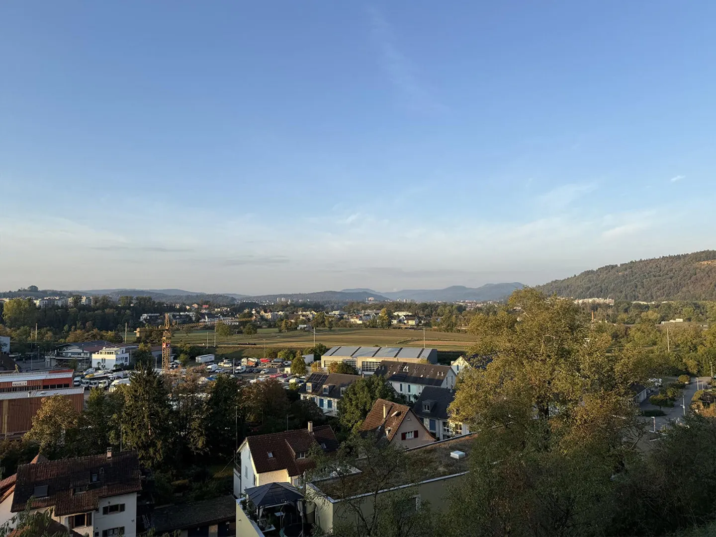 Helle 4.5-Zimmerwohnung mit Aussicht - Foto 1 von 12