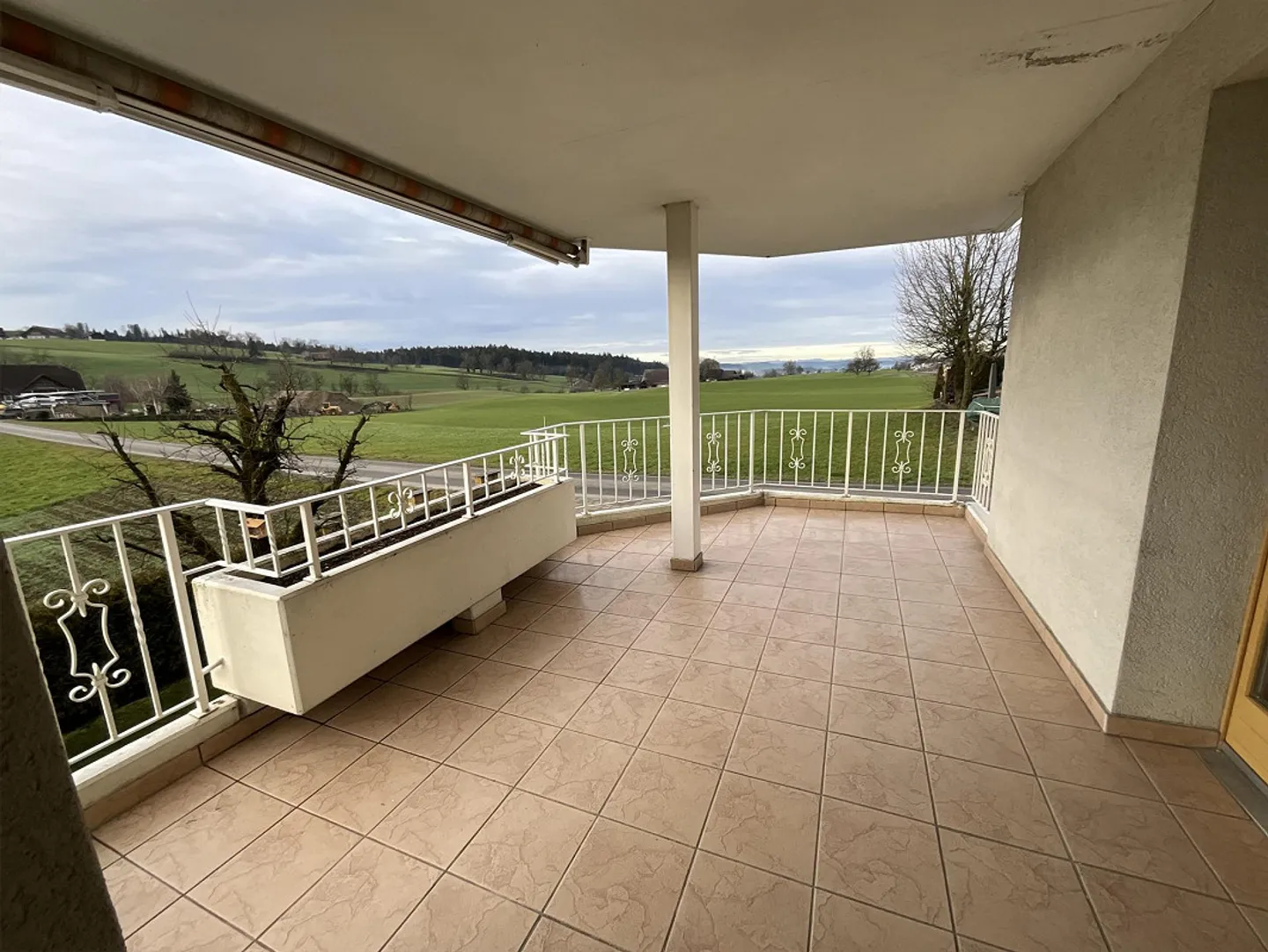 Appartamento 3.5 stanze - Foto 1 di 10