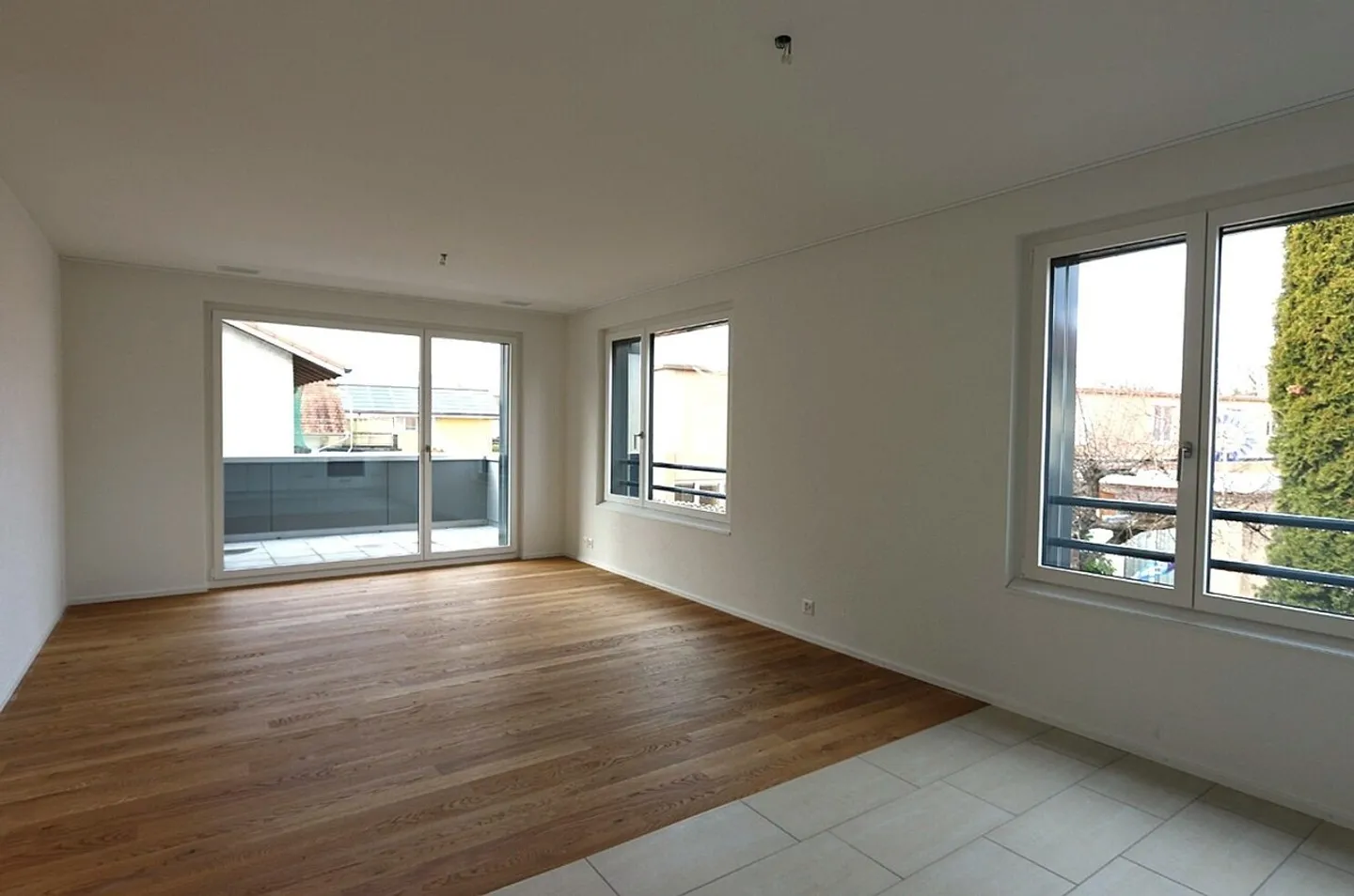 Modern 3.5 Room Apartment - Photo 2 of 8
