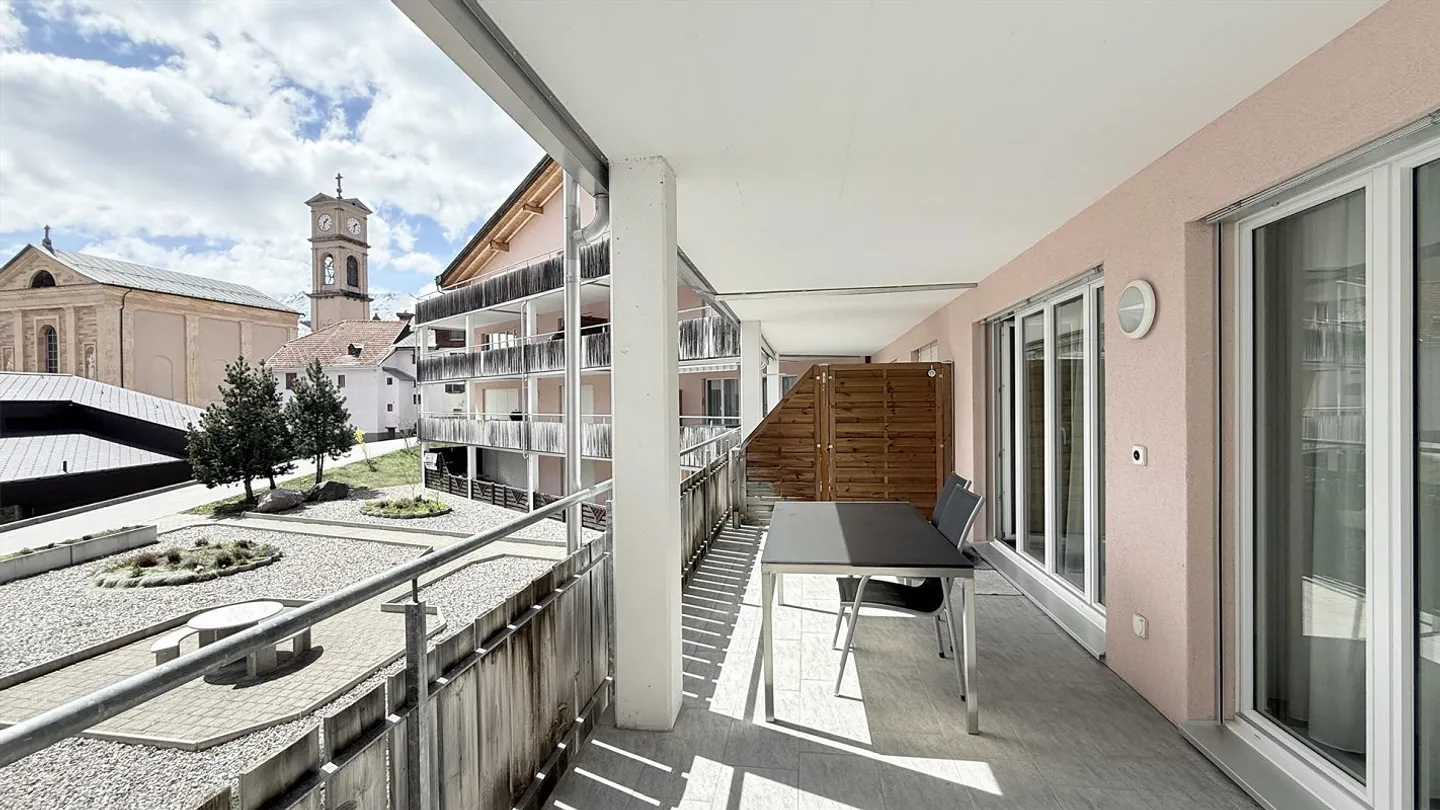 BEL APPARTAMENTO VACANZE 3.5 STANZE IN UNA POSIZIONE CENTRALE A LANTSCH/LENZ - Foto 11 di 12