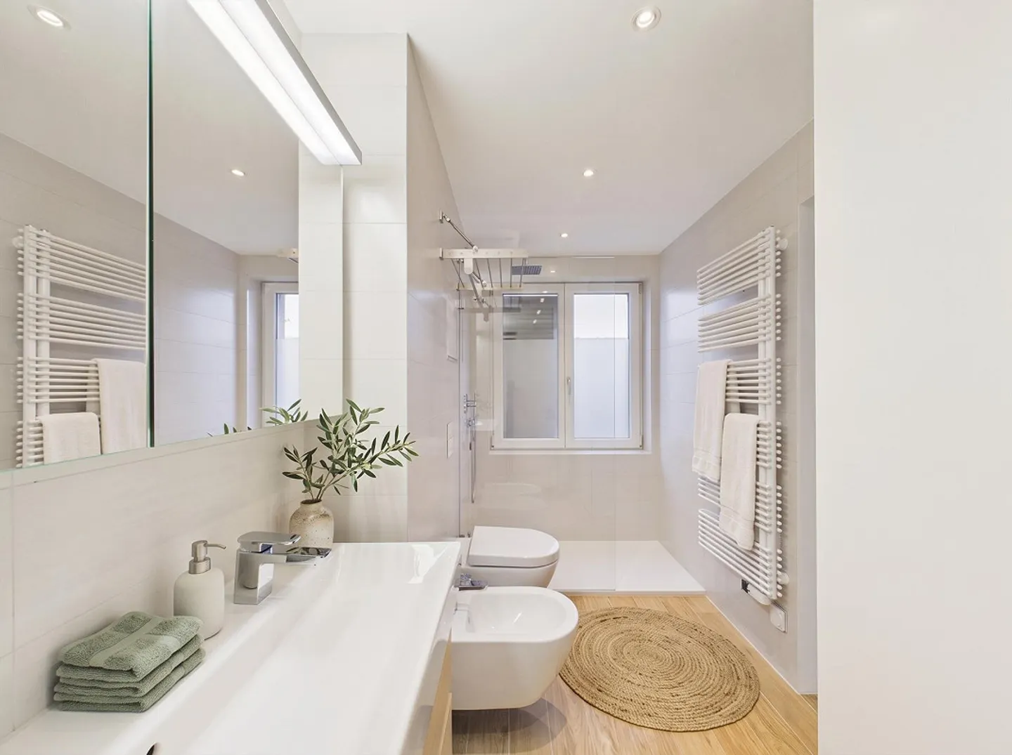 Renoviertes Penthouse mit Balkon - Foto 11 von 13