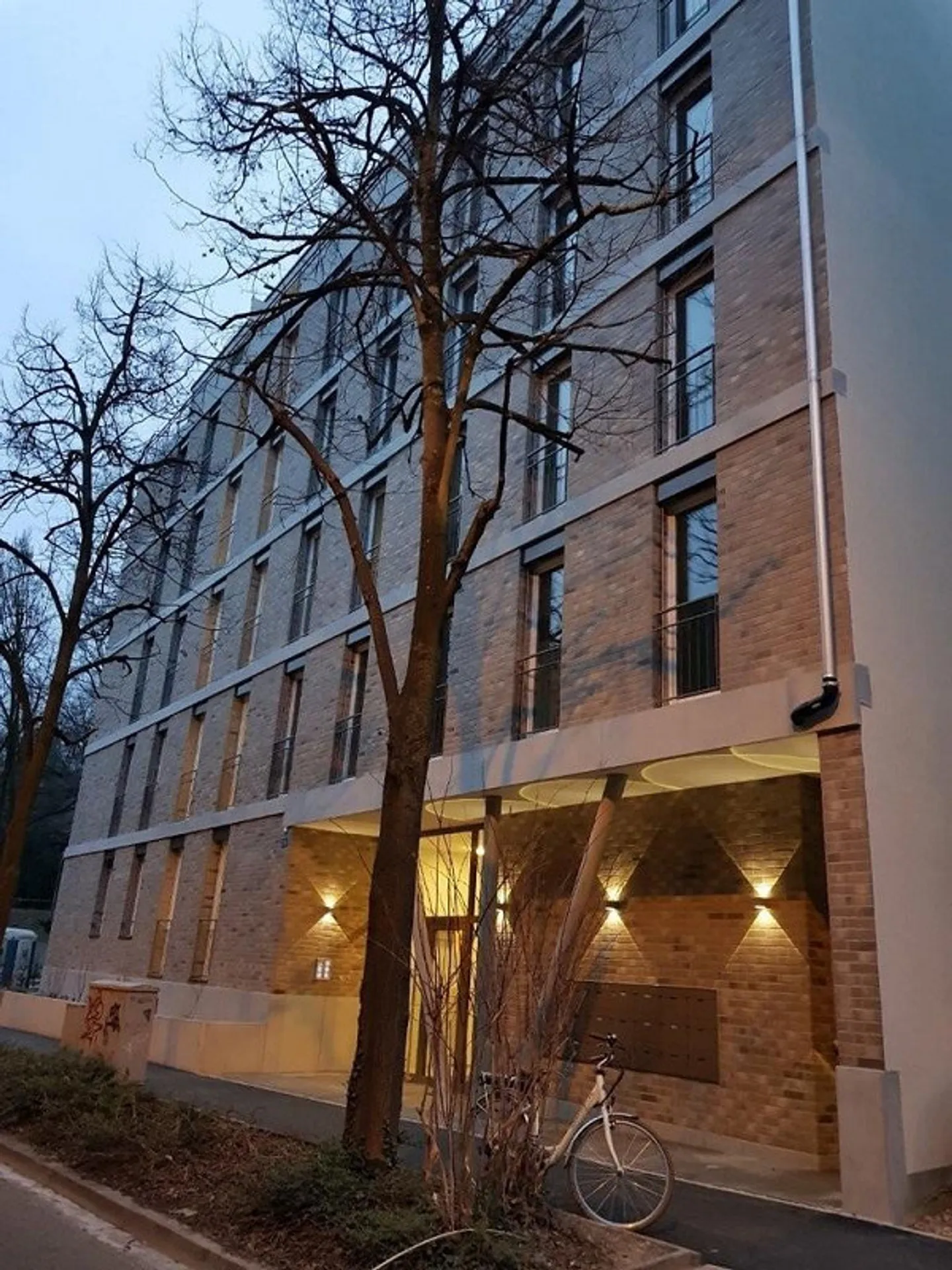 Grosszügige 2-Zimmerwohnung im Lehenmattquartier - Photo 1 sur 9