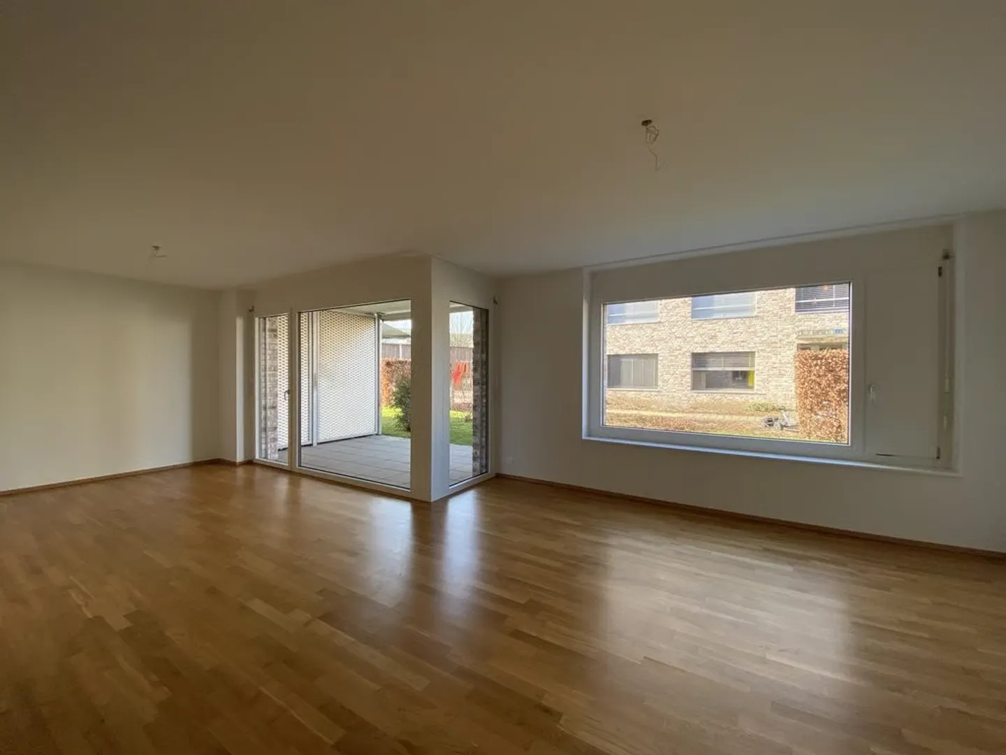 Modern 3.5-room apartment in the green - Photo 2 of 8