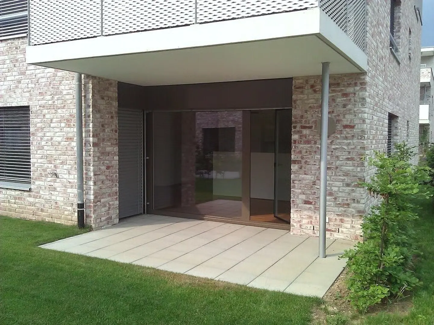 Modern 3.5-room apartment in the green - Photo 6 of 8