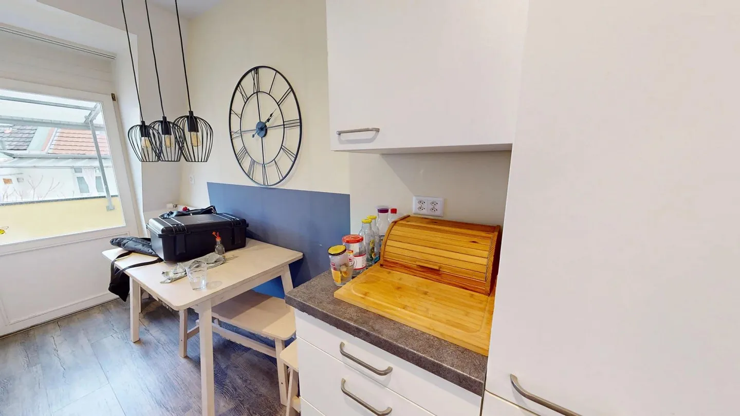 Möbliertes Zimmer in modernisierter Wohnung an top Lage - Foto 6 von 12