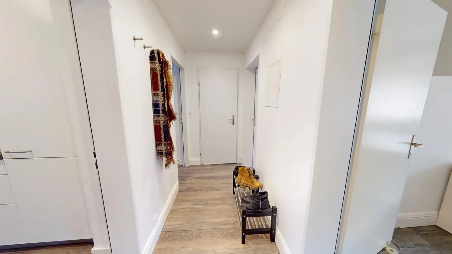 Möbliertes Zimmer in modernisierter Wohnung an top Lage - Foto 11 von 12