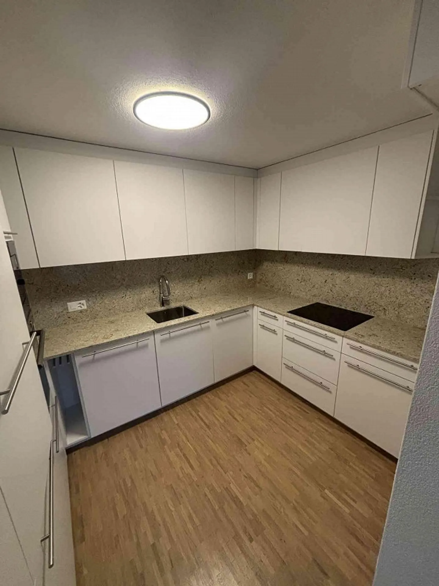 Appartamento moderno di 5,5 stanze a Frauenfeld 114 m², appena ristrutturato. - Foto 4 di 8