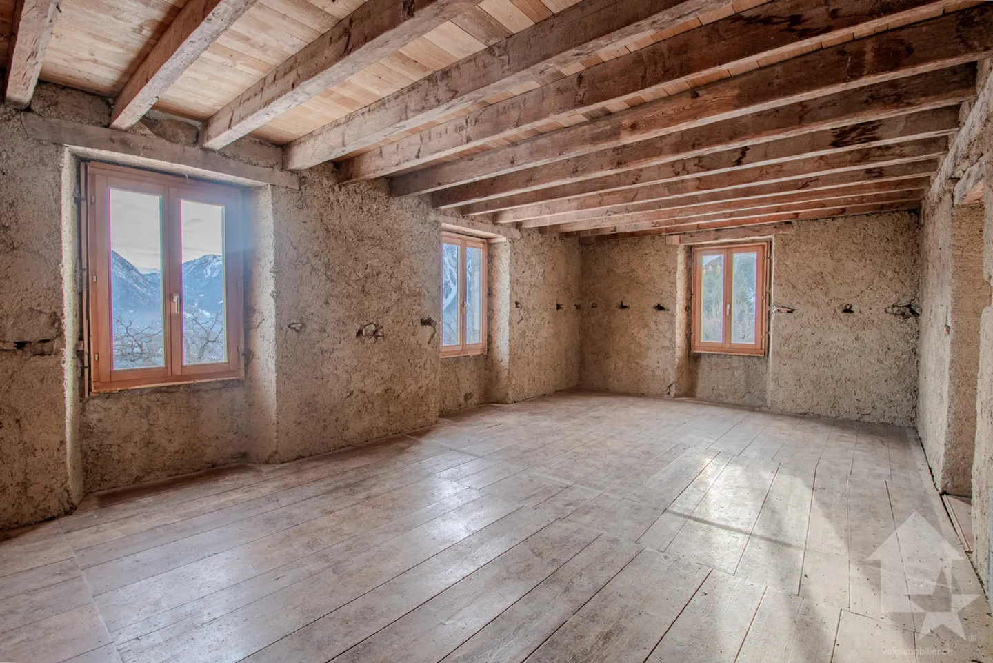 Proprietà di carattere da reinventare con terreno di 2.500 m² - Foto 6 di 19