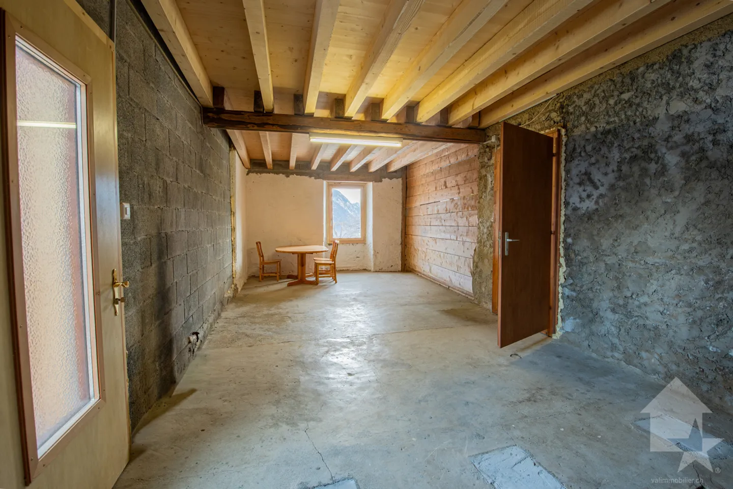 Proprietà di carattere da reinventare con terreno di 2.500 m² - Foto 8 di 19