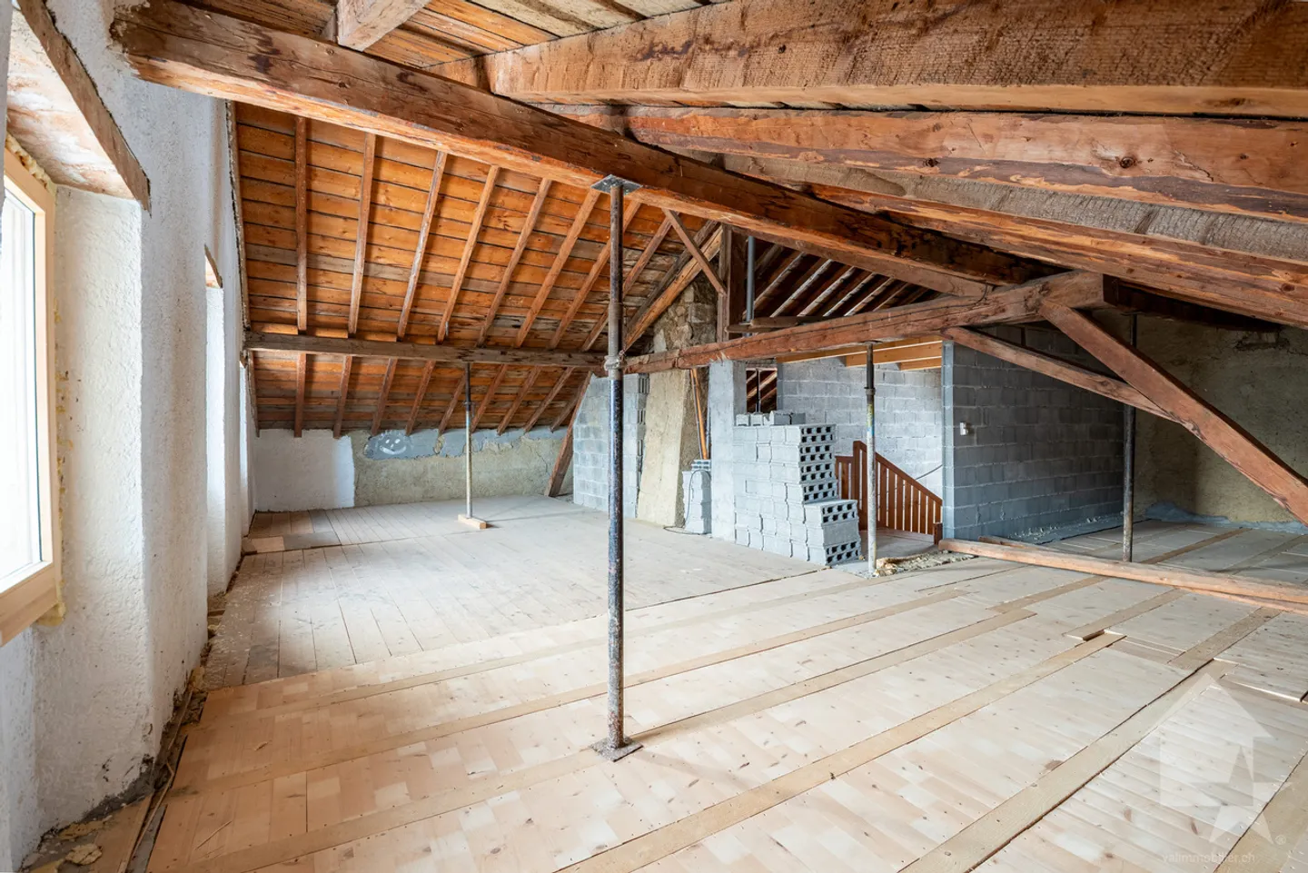 Proprietà di carattere da reinventare con terreno di 2.500 m² - Foto 16 di 19