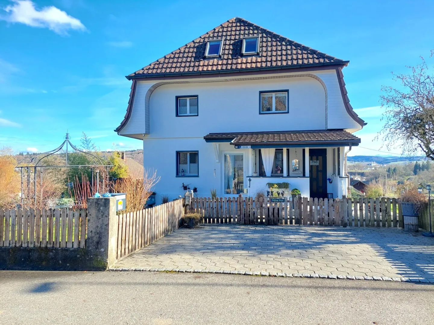Charmantes Familienhaus in Wynau - Foto 1 von 14