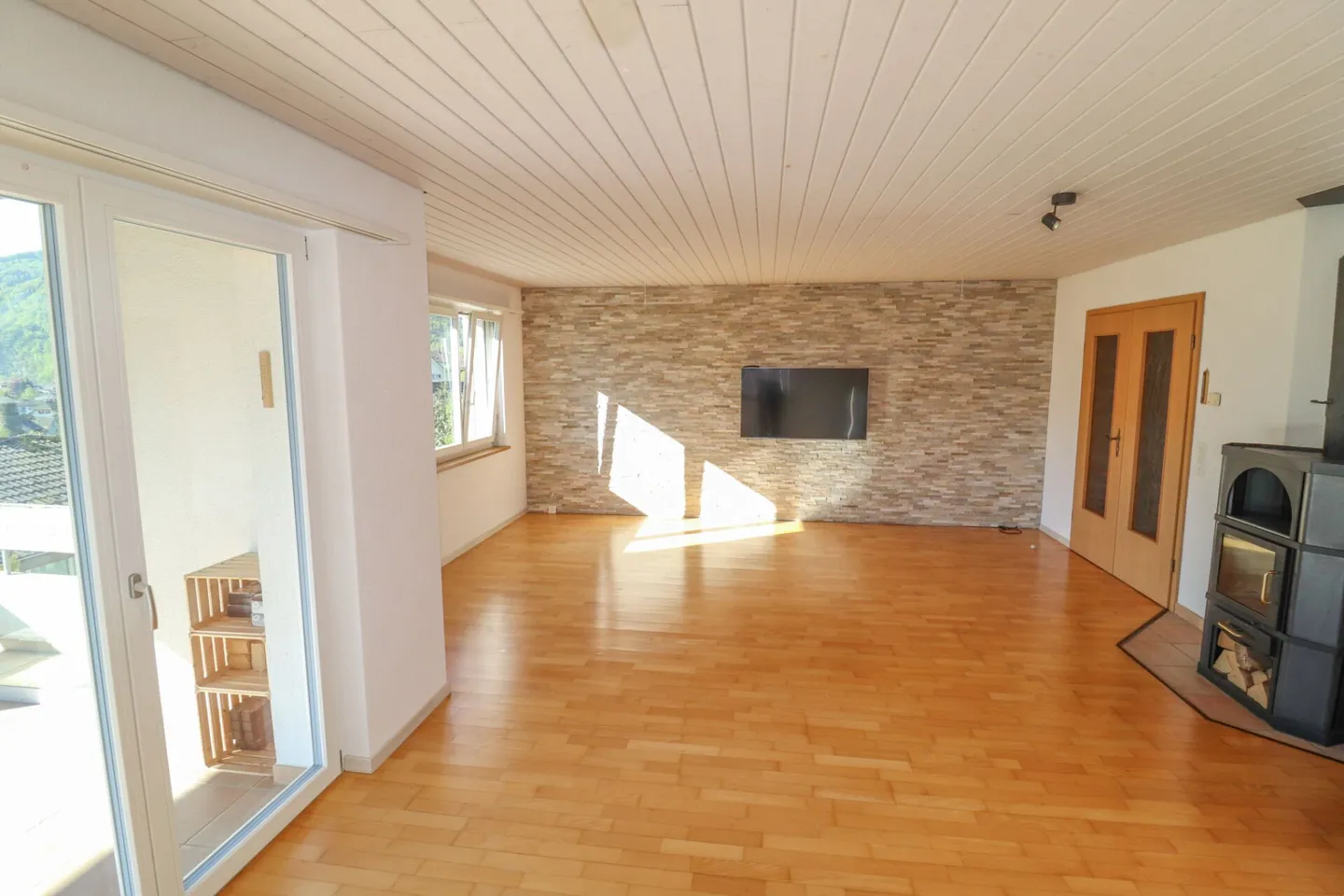Maison familiale spacieuse avec vue - Photo 5 sur 18
