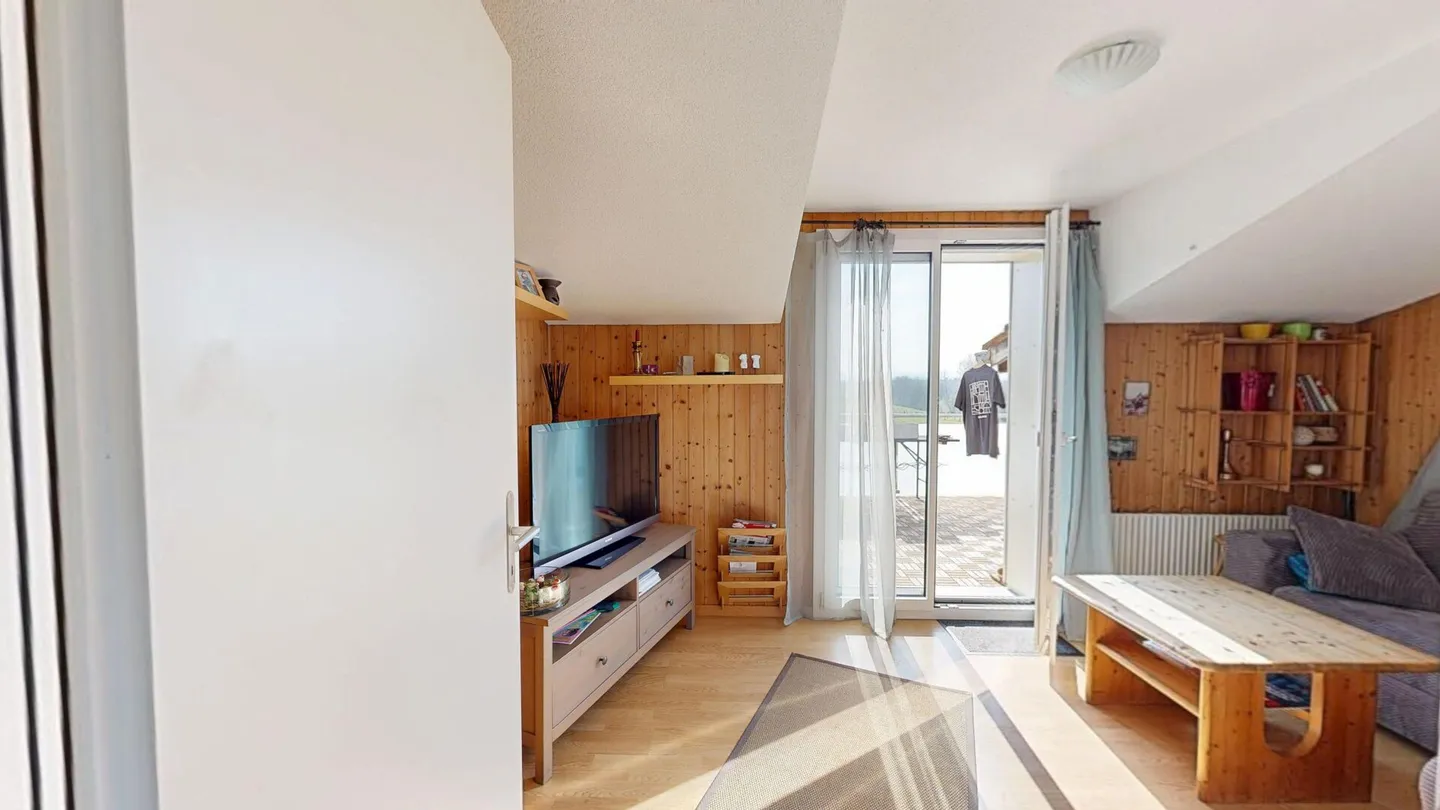 Immeuble multifamilial avec des rendements stables et un état constamment renouvelé - Photo 19 sur 28