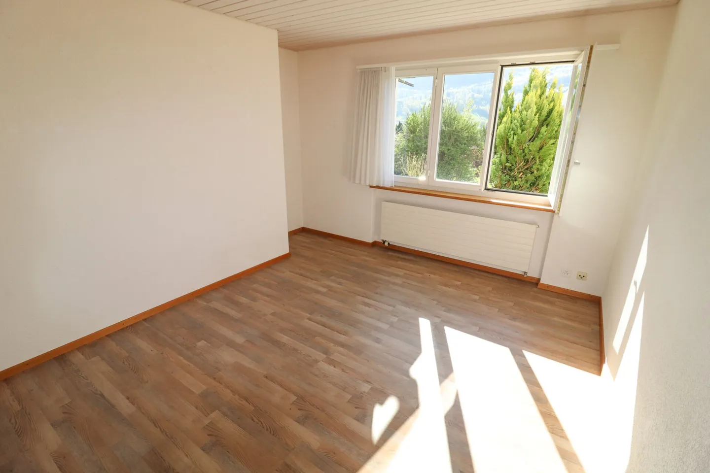Maison familiale spacieuse avec vue - Photo 12 sur 18