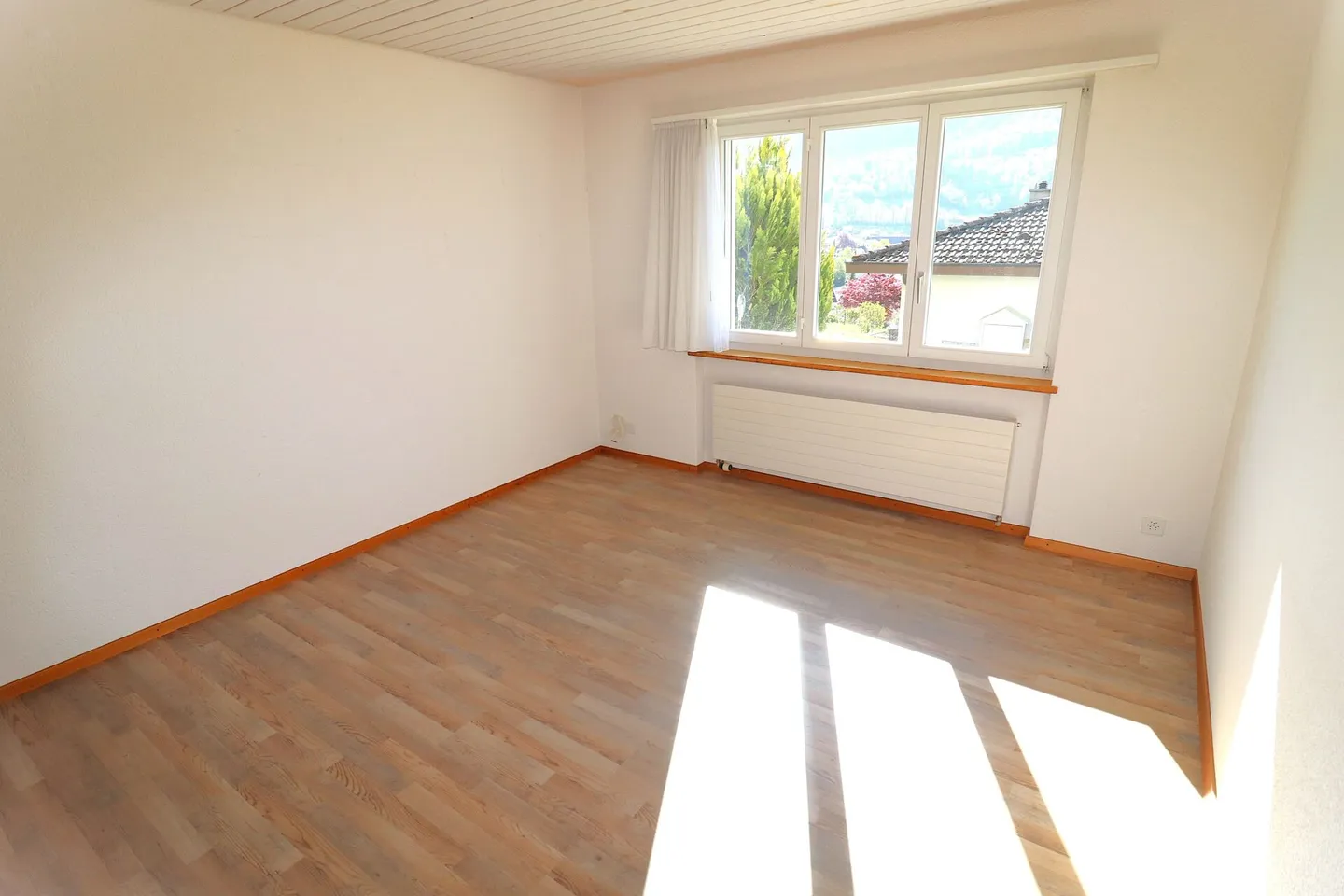 Maison familiale spacieuse avec vue - Photo 13 sur 18