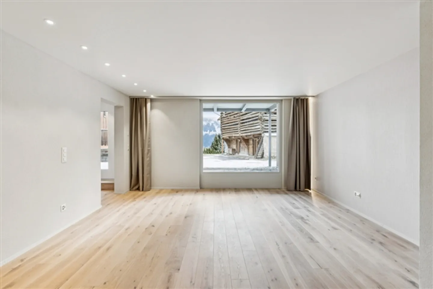 CASA SULEGL - Esclusivo appartamento vacanze di 5,5 stanze a Vignogn - Foto 3 di 10