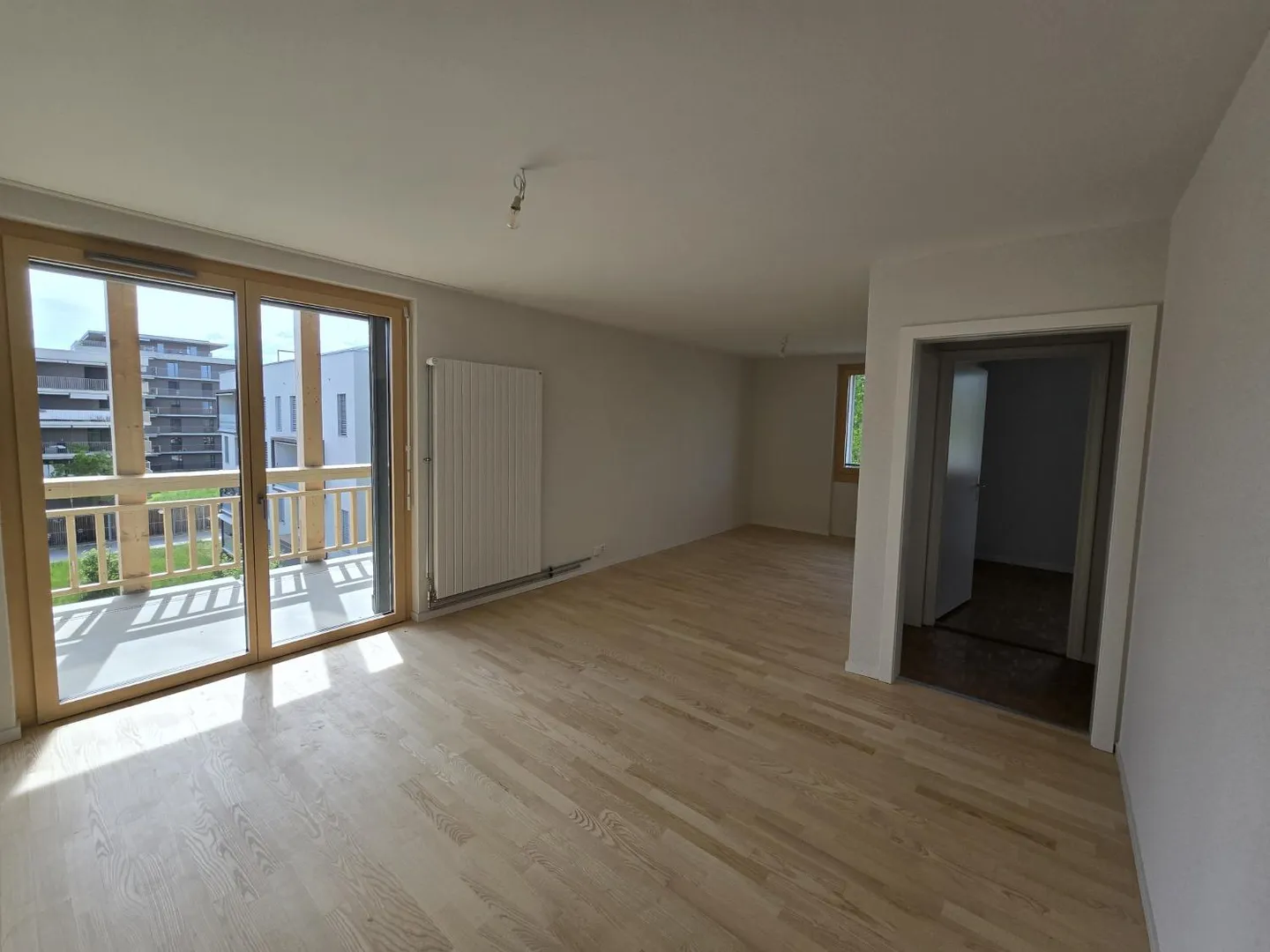 3.5 Room Apartment - Photo 2 of 9