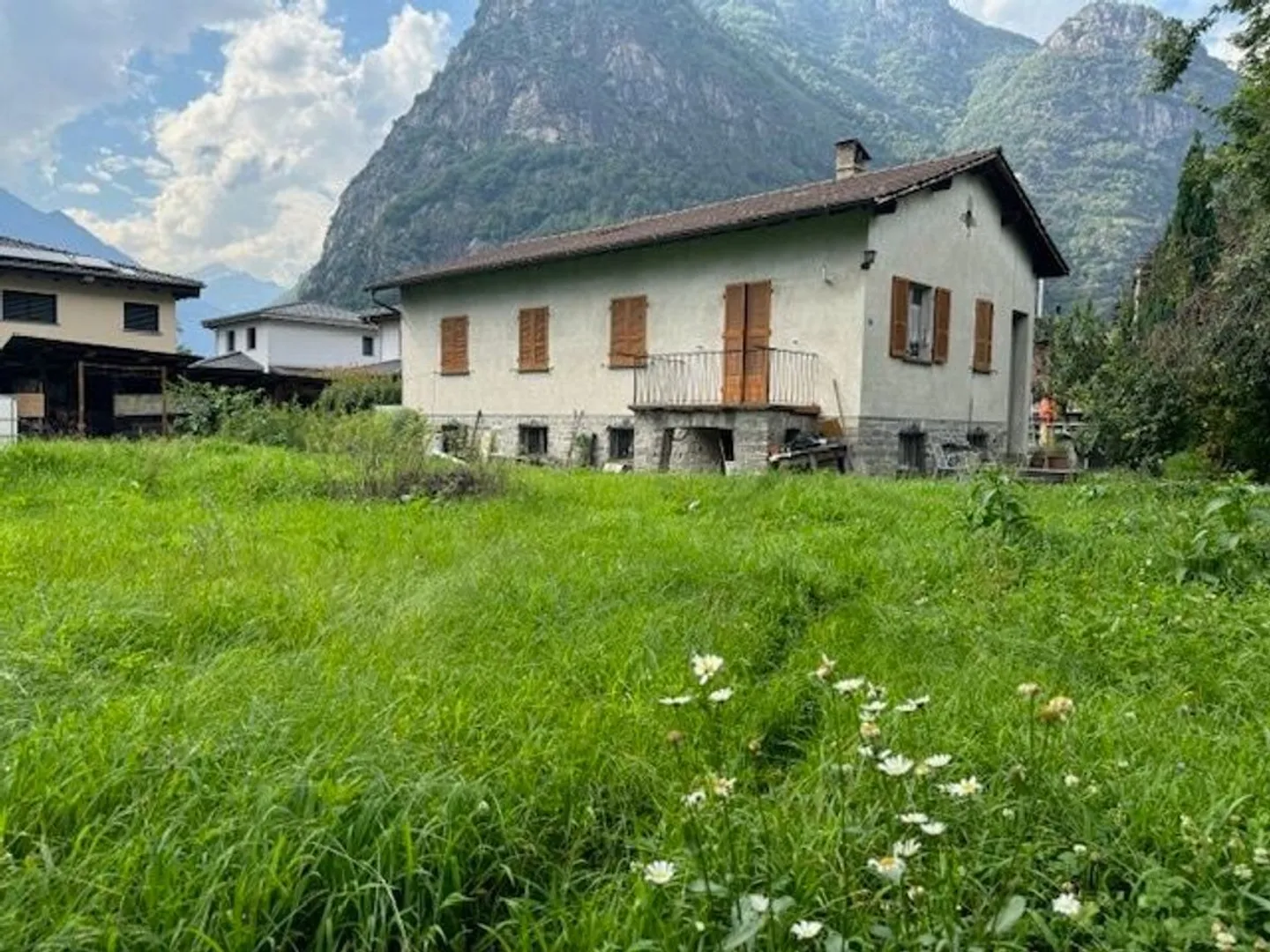 Casa da ristrutturare a Biasca - Foto 2 di 6