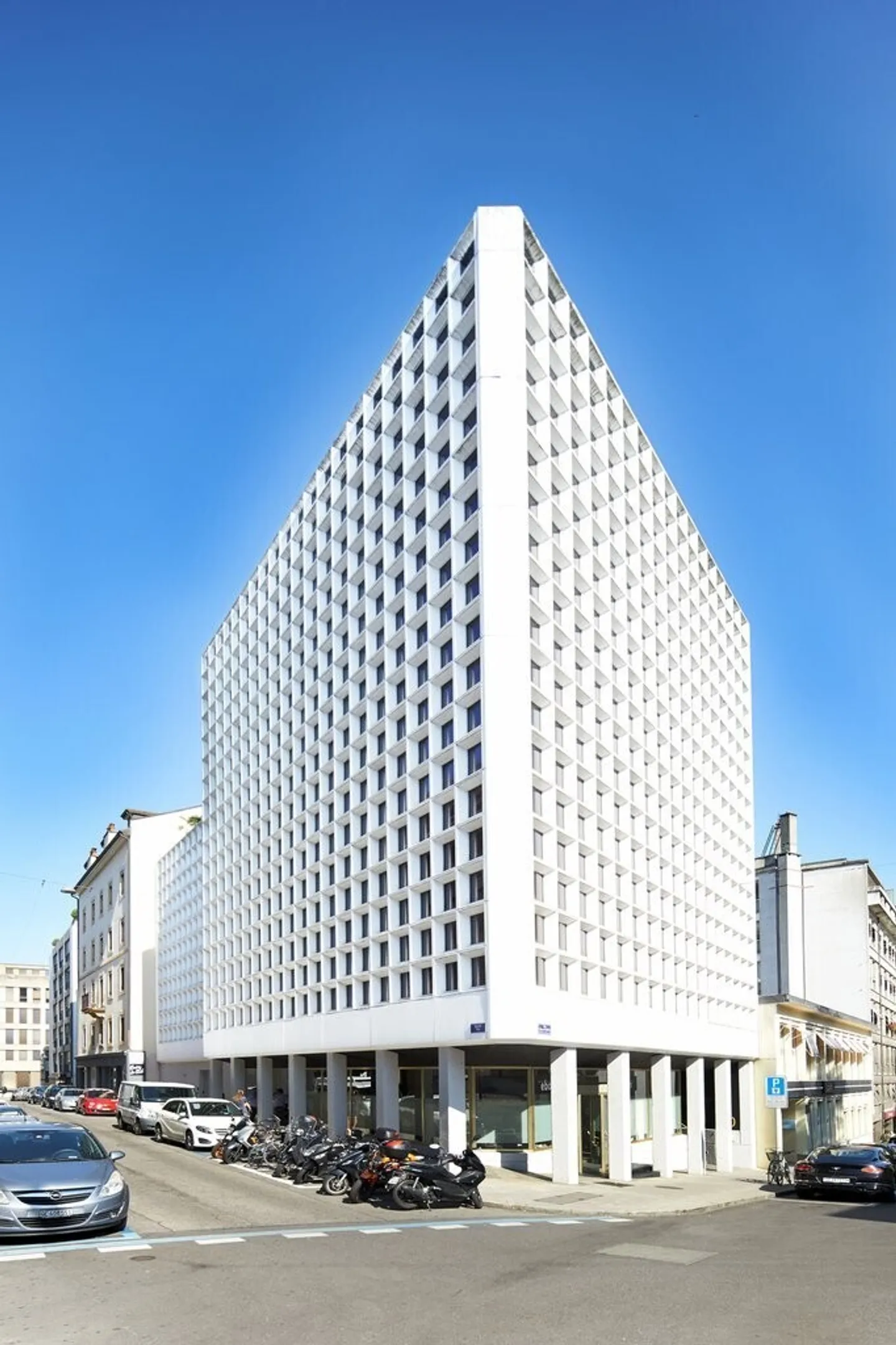 Unterirdischer Garagenplatz Nr. Objekt: 14 - im 2. Untergeschoss - Foto 1 von 1