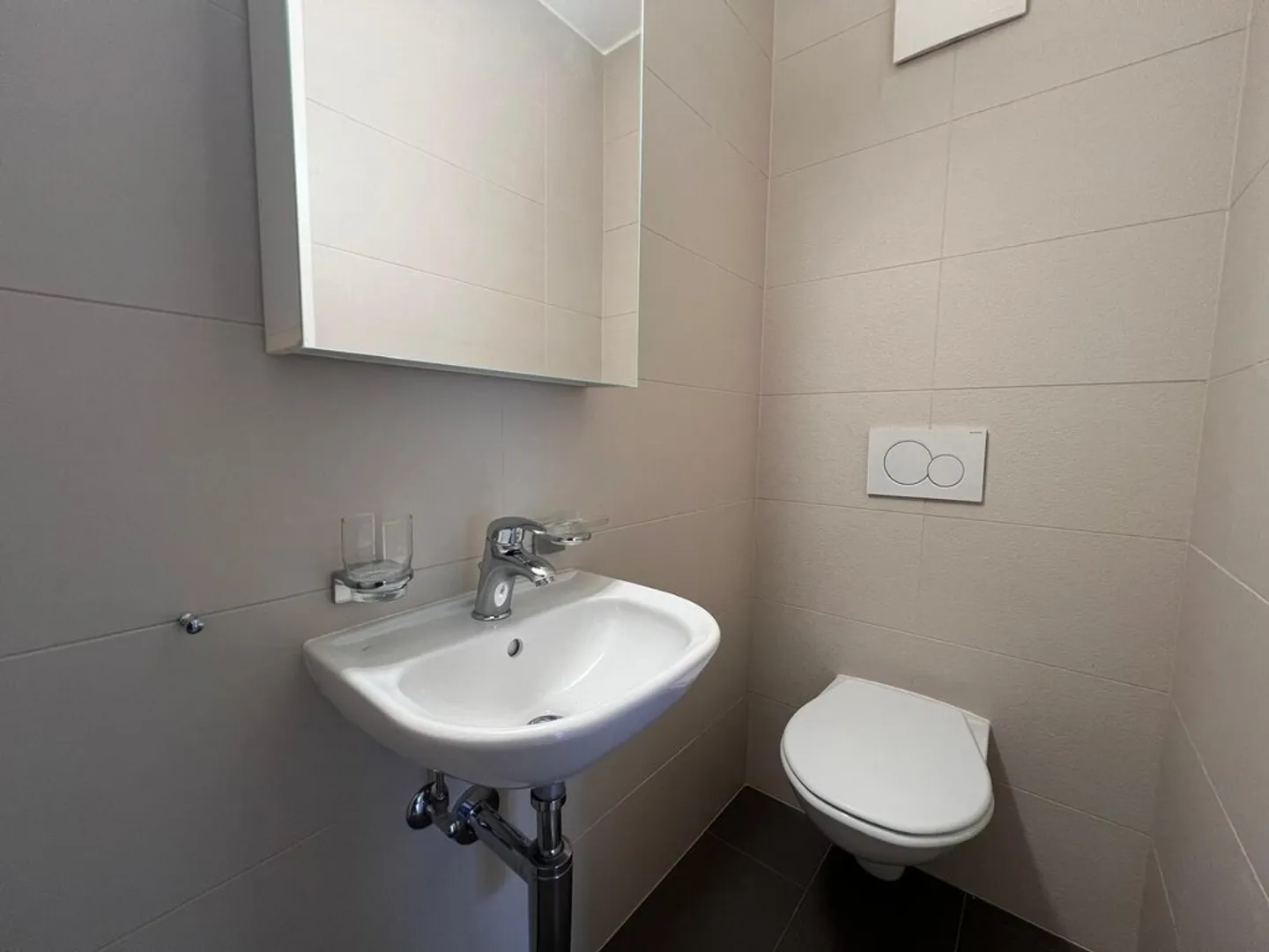 Spacious 3.5 Room Apartment - Photo 10 of 10