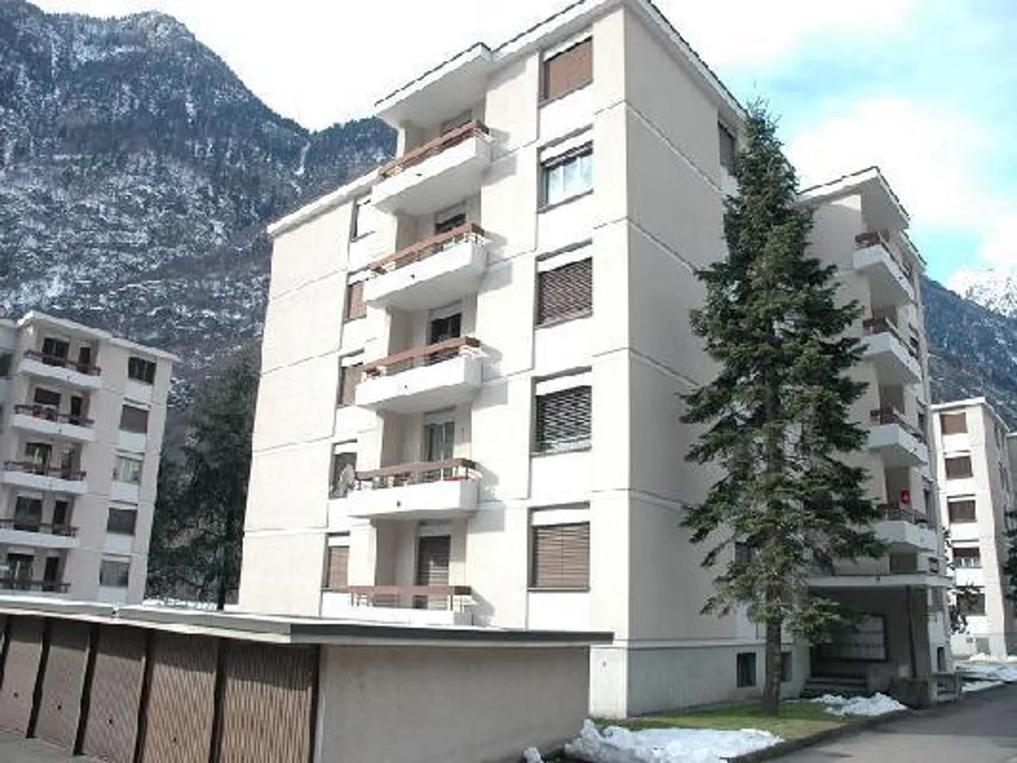 Appartement 3 1/2 pièces au dernier étage - Photo 1 sur 4