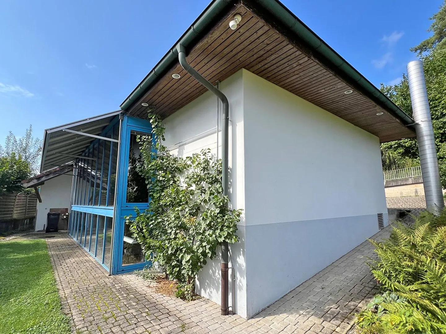 Multifunctional Property with Expansion Potential - Photo 10 of 18