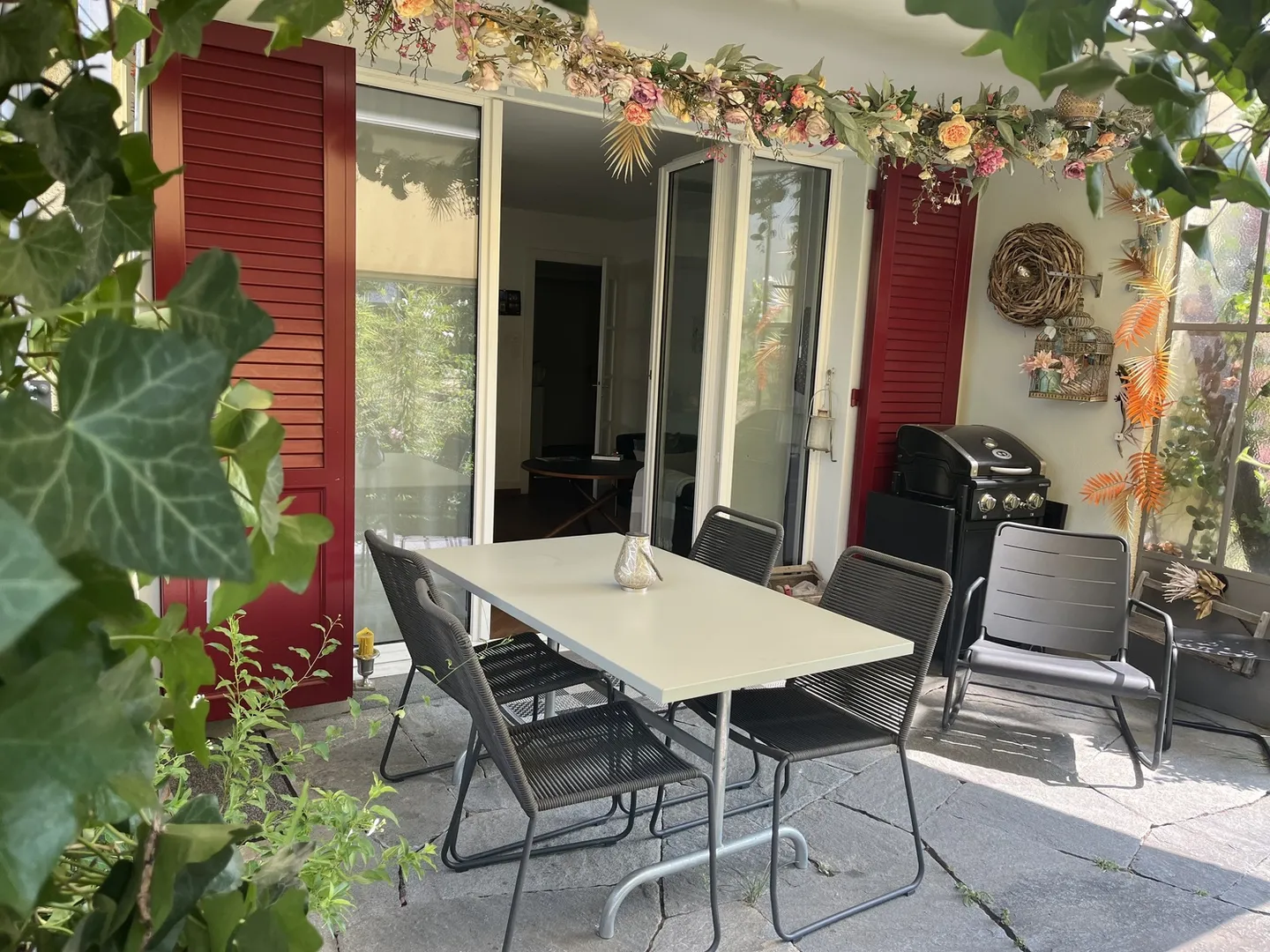 APPARTEMENT 4 PIÈCES À BERNE - BERN-FELSENAU, MEUBLÉ, TEMPORAIRE - Photo 2 sur 10